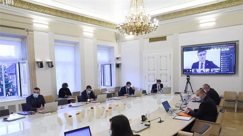 Deset posto od osnovne plaće nagrade za rad s oboljelima od covid-19